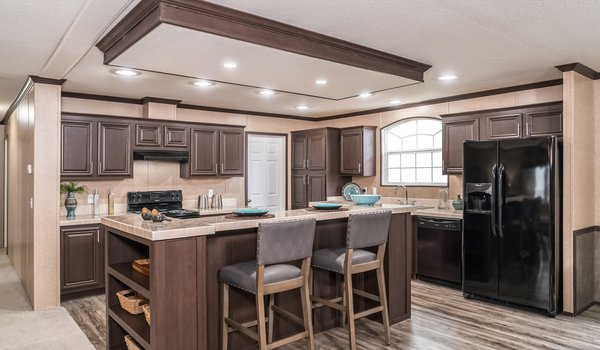 Commander / The Sadler Kitchen 7042