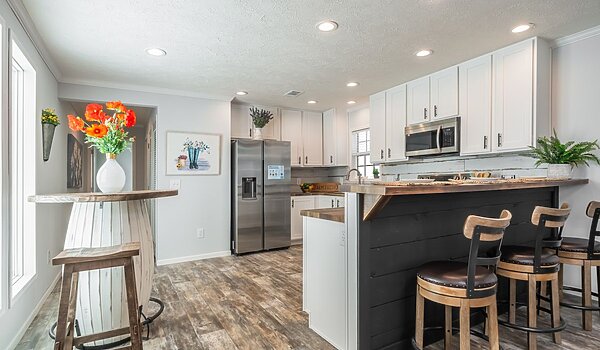 Admiral / The Mercer 73ADM16843CH Interior 115608
