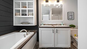 Admiral / The Mercer 73ADM16843CH Interior 115611