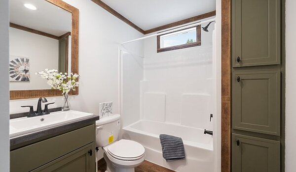 Admiral / The Halsey 73ADM16783CH Interior 135304