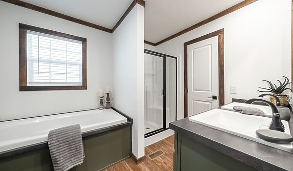 Admiral / The Halsey 73ADM16783CH Interior 135302
