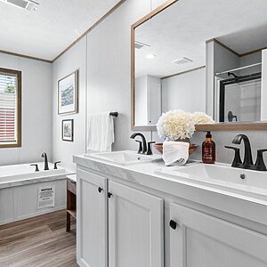 Solution / The Real Deal SLC28483A Interior 127538
