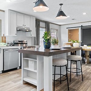Solution / The Real Deal SLC28483A Interior 127531