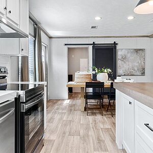 Solution / The Real Deal SLC28483A Interior 127534