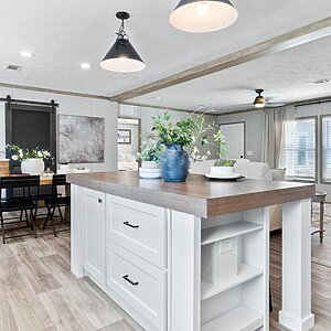 Solution / The Real Deal SLC28483A Interior 127535