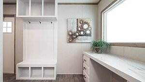 Solution / The Pt 78 SLT28563D Interior 127553