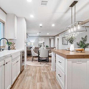 Solution / The Choice SLC28724A Interior 127635