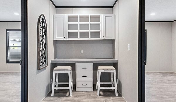 Solution / Hercules SLT32764A Interior 127668