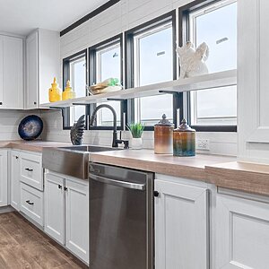 Solution / Hercules SLT32764A Interior 127659