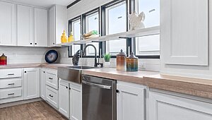 Solution / Hercules SLT32764A Interior 127659