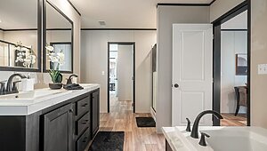 Clayton / The Anniversary 2.1 CLB28563CH Interior 127565