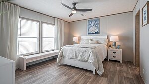 Clayton / El Sueno Breeze CLB28724CH Interior 127623