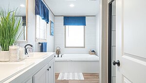 Clayton / El Sueno Breeze CLB28724CH Interior 127624