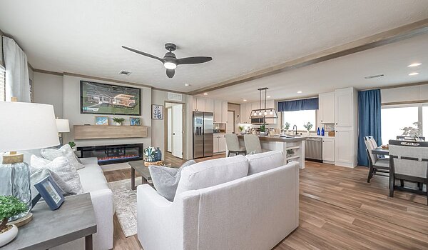 Clayton / El Sueno Breeze CLB28724CH Interior 127614