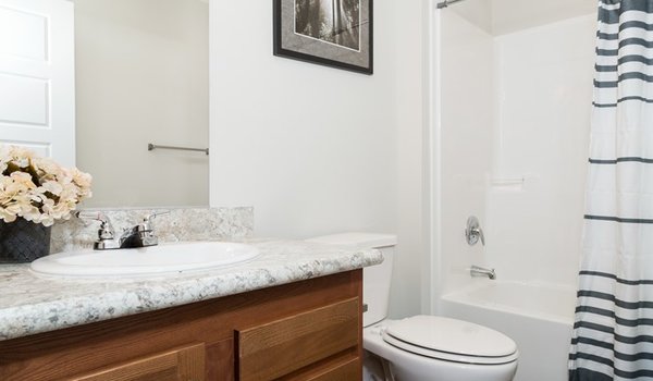 Heritage / The Truman Bathroom 12566