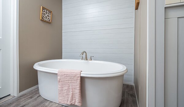 Breeze Series / Island Breeze 34MVP28563AH Bathroom 151274