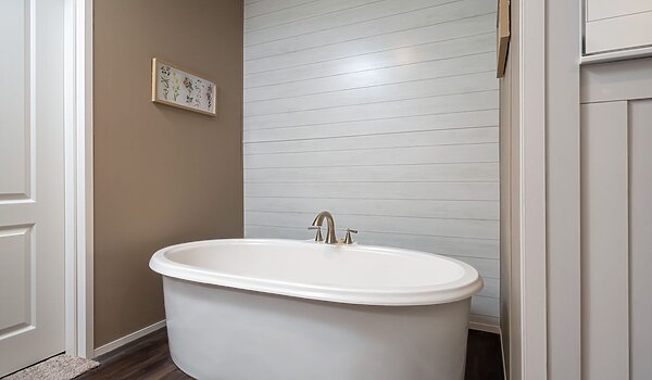 Breeze Series / Island Breeze 34MVP28644AH Bathroom 151292