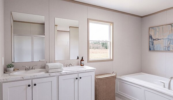Mountaineer Series / The Mountaineer 76 34MTN28764AH Bathroom 151422