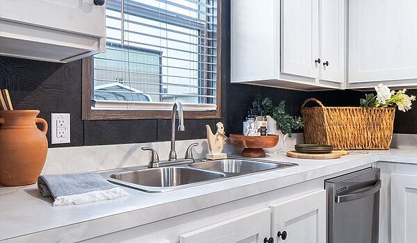 Select Series / 31SEL16723IH Interior 120157