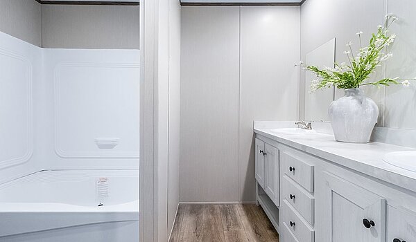 Select Series / 31SEL16723FH Interior 120167