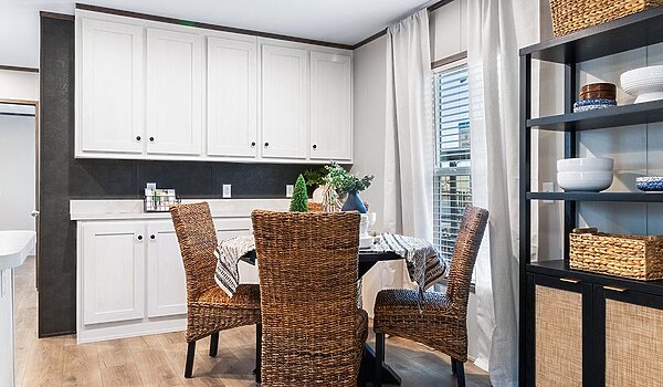 Select Series / 31SEL16723AH Interior 120176