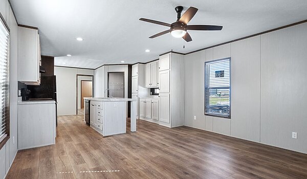 Select Series / 31SEL16722SH Interior 120181