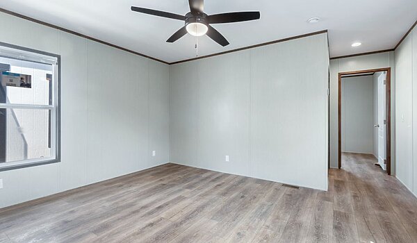 Select Series / 31SEL16602SH Interior 120195