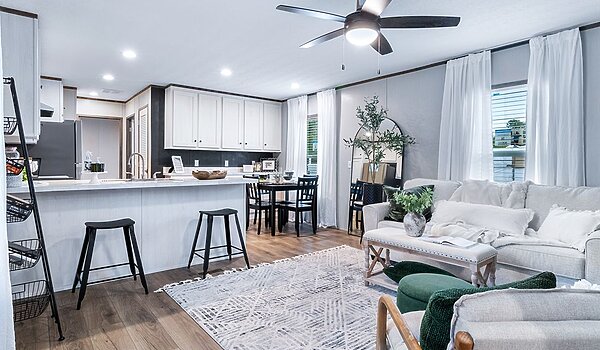 Select Series / 31SEL16562AH Interior 120200