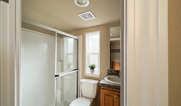 Cascadia Value / DU12351L Bathroom 82203