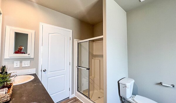 Evergreen / EV28502E (2 Bedroom) Bathroom 103586