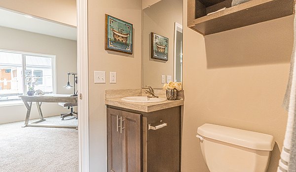 Evergreen / EV28502E (2 Bedroom) Bathroom 71085