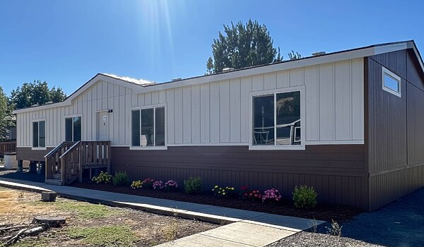 Evergreen / 28664E Exterior 121110