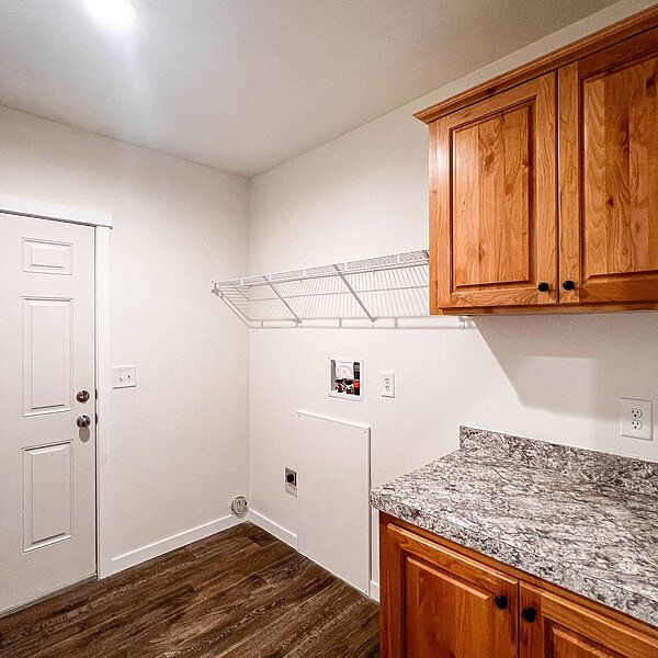 Evergreen / 28664E Utility 121107