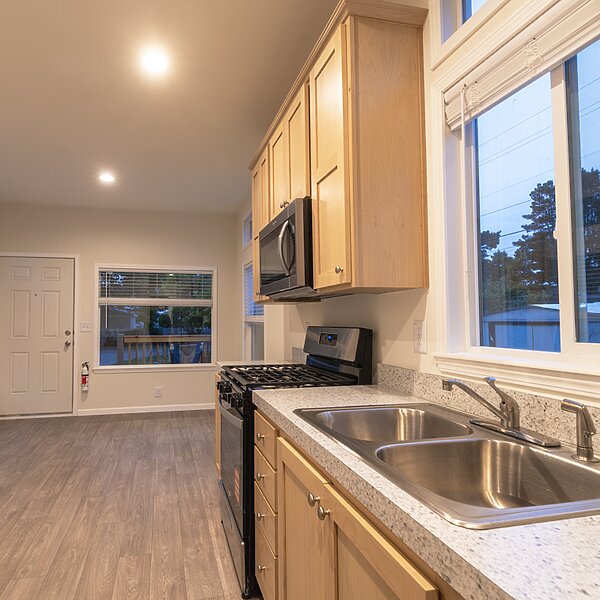 Cascadia Value / Special Edition 12351Y Interior 120964