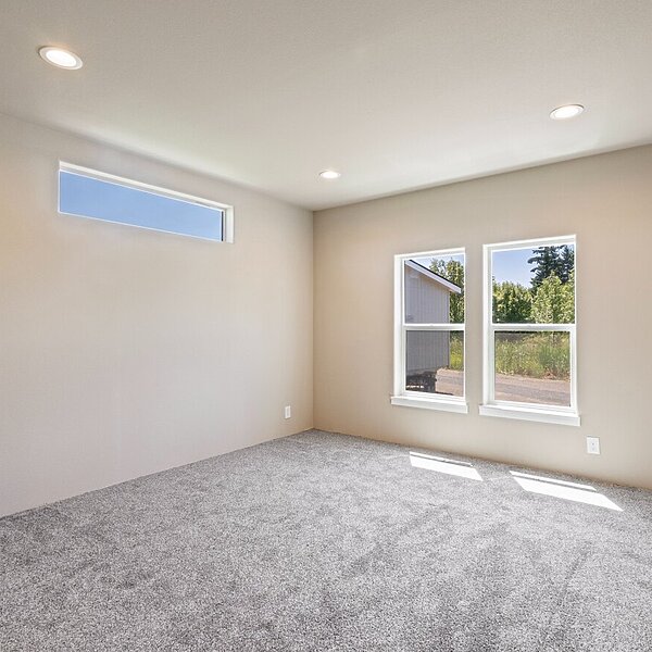 Evergreen / 28603Z Interior 118101