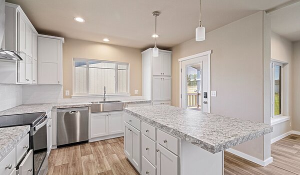 Evergreen / 28603Z Interior 118094