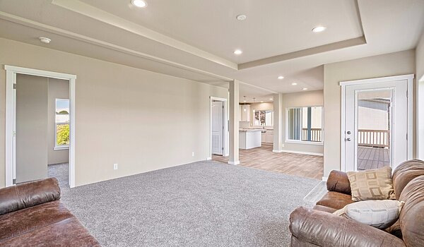 Evergreen / 28603Z Interior 118097