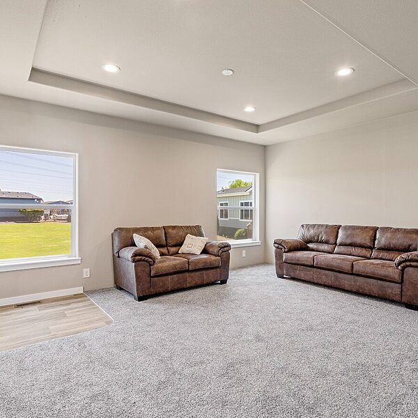 Evergreen / 28603Z Interior 118098