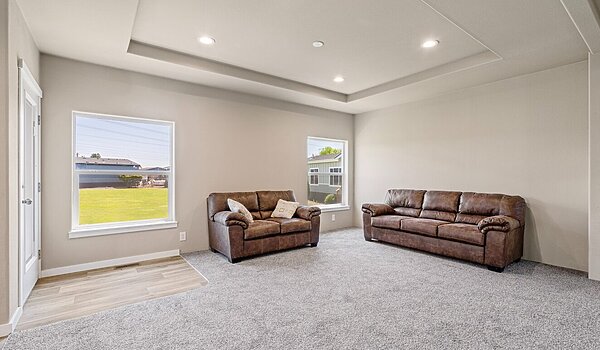 Evergreen / 28603Z Interior 118098