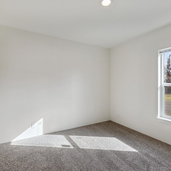 Eagle / 28483C Interior 118087