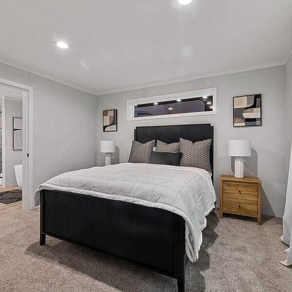 Bravo / Vivid 28603N Interior 120217