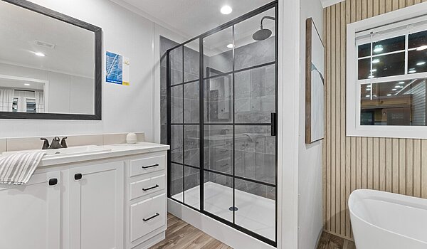 Bravo / Vivid 28603N Interior 120221