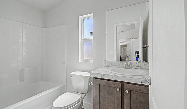 Canyon Lake / 15562X Bathroom 129428