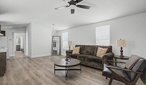 Canyon Lake / 15562X Interior 129419