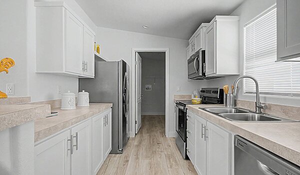 Canyon Lake / 24443X Interior 129796