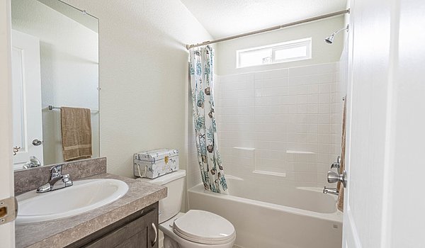 Canyon Lake / 24443X Bathroom 84374