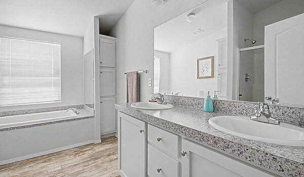 Canyon Lake / 28563G Interior 129825