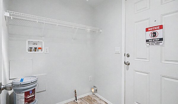 Canyon Lake / 28563G Interior 129828