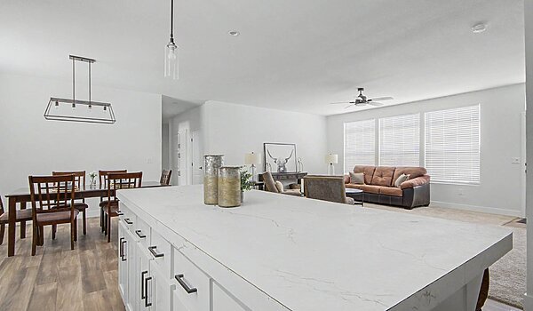 Coronado / 30624J Interior 129717