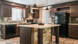 FOR SALE / Broadmore Series 28563B Kitchen 14502